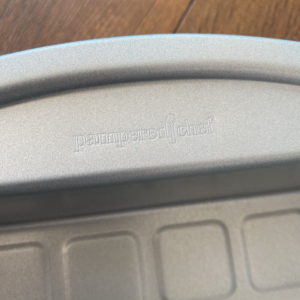 Pampered Chef Numbers and Letters Cake Pan #100279 Turquoise set 2901 Baking - Picture 2 of 4